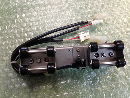 CHINA peça de Minilab do conjunto do rolo da imprensa da unidade de 810G03623 Fuji fornecedor