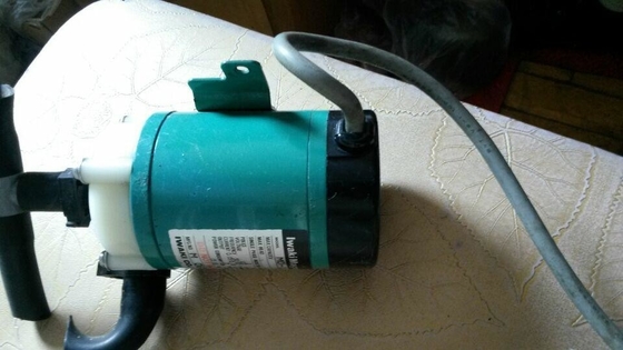 A DM 6Z 2200ENL01 da BOMBA PARA NORITSU FUJI GRETAG Minilab para o tanque do colaborador do Cp 51 usou-se fornecedor
