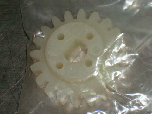 Engrenagem de dente reto 327G02017B Minilab da FRONTEIRA de FUJI (2) 350/355/370/375/550/570 de peça sobresselente de Minilab fornecedor